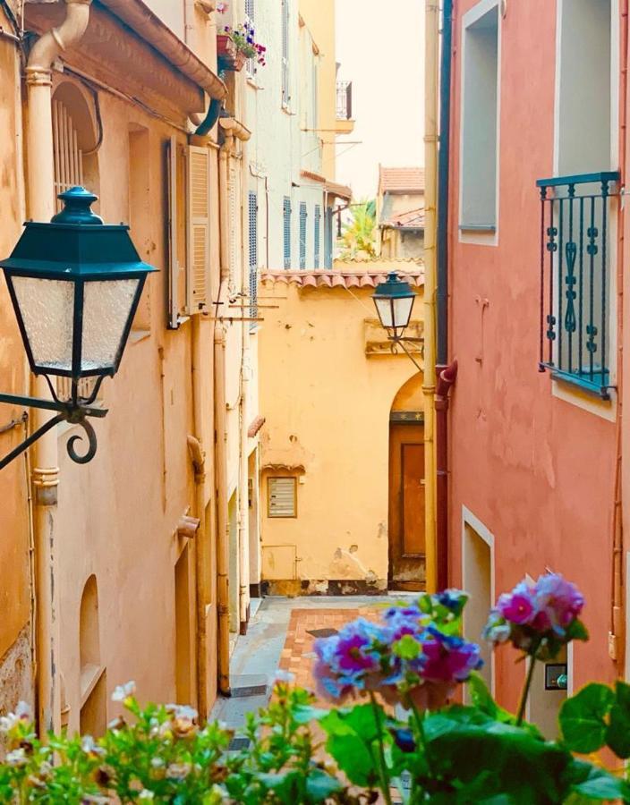 Welcome In The Cozy Blue Nest Pedestrian Menton Exterior photo
